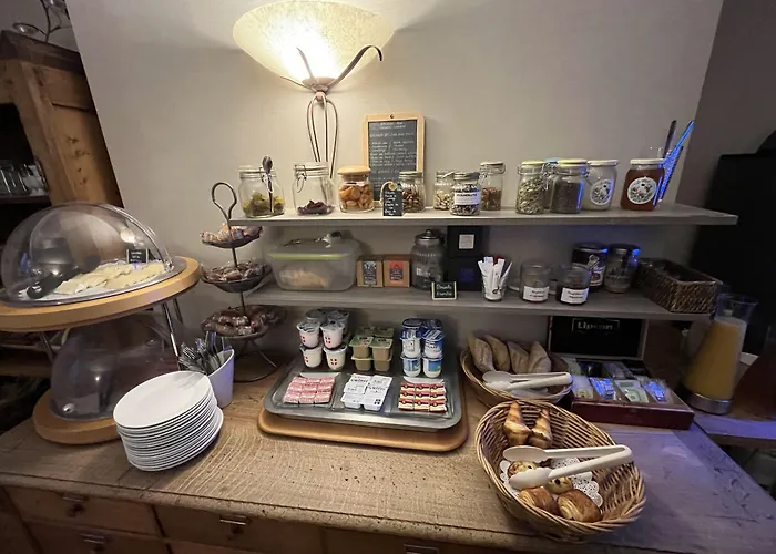 Contact Hotel De Troyes 5 Mn Centre Ville Avec Parking Prive